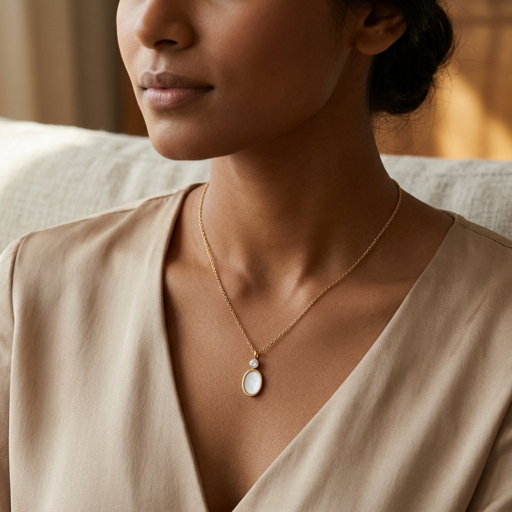 Eternal Halo Necklace | Minimal Crystal Pendant Necklace for Women
