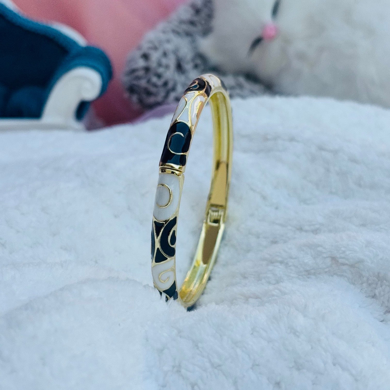 VA Candy Enamel Bracelet