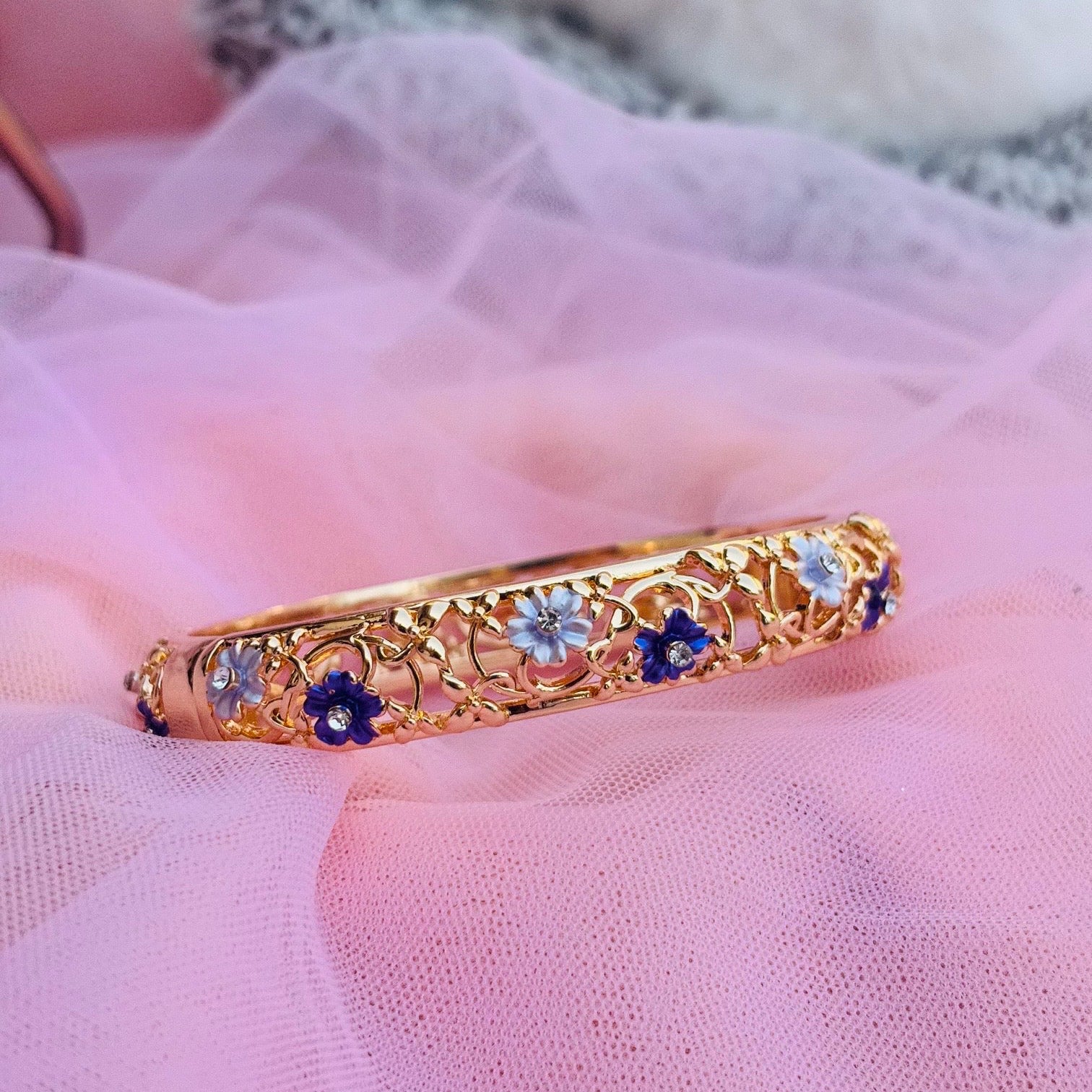 Varnamayira Azure Bloom Cutwork Bracelet