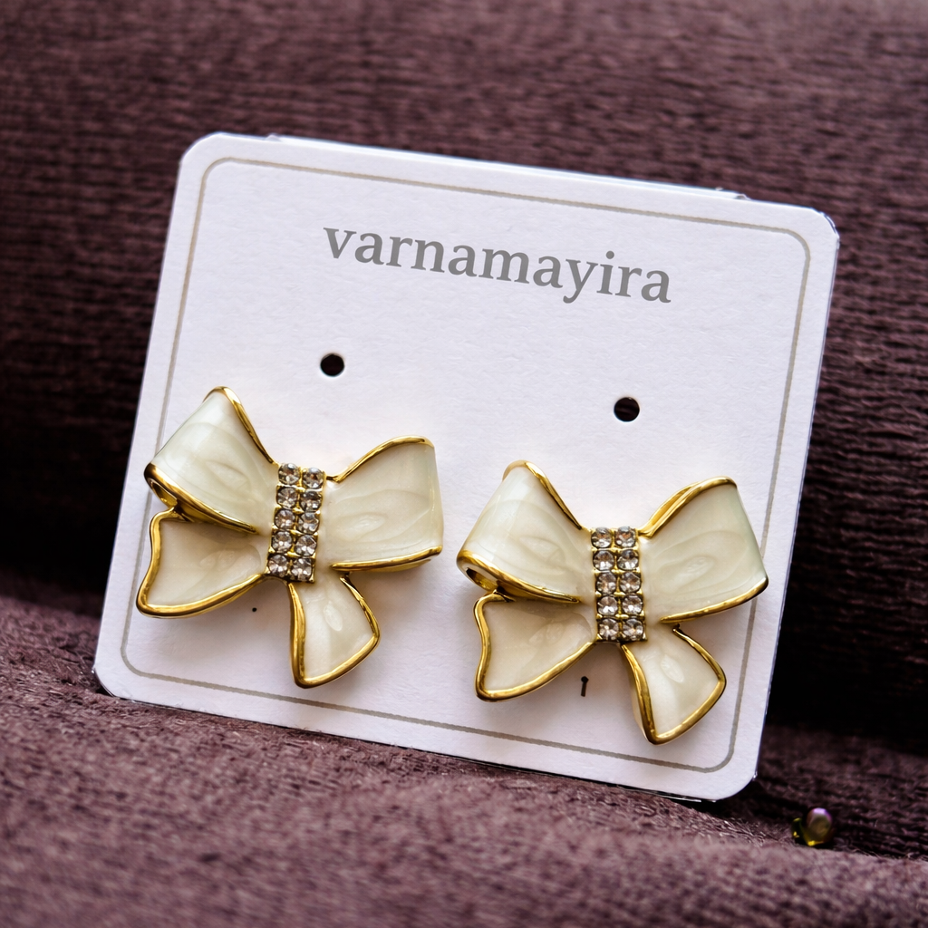 Charm Bow Studs
