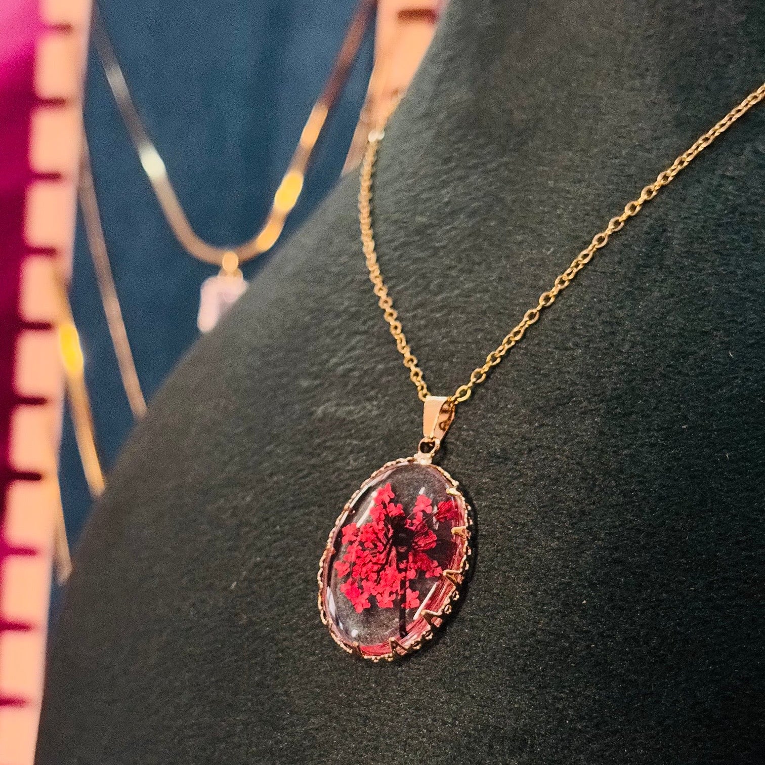 Crimson Resin Chain