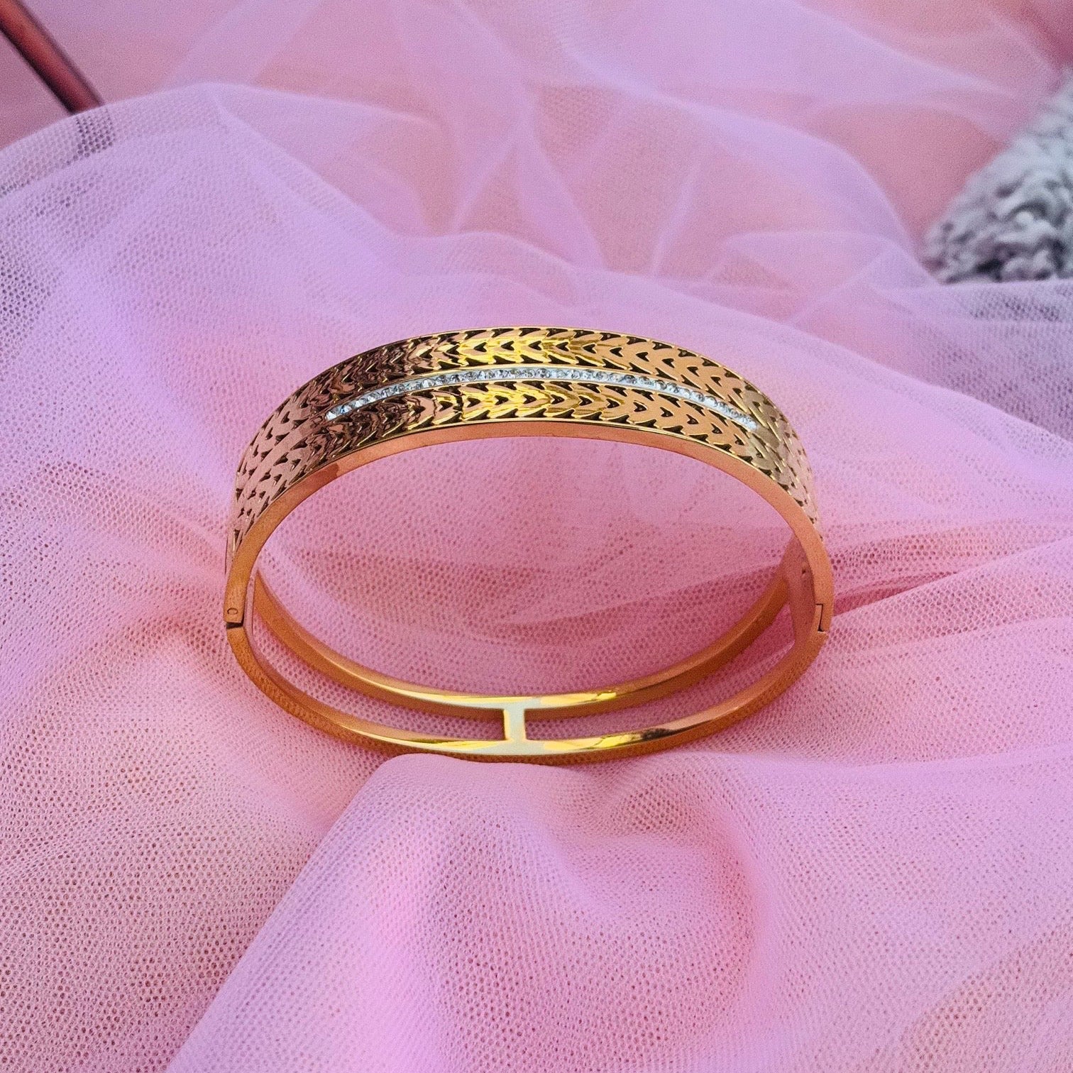 Aurelia Cutwork Luxe Bracelet